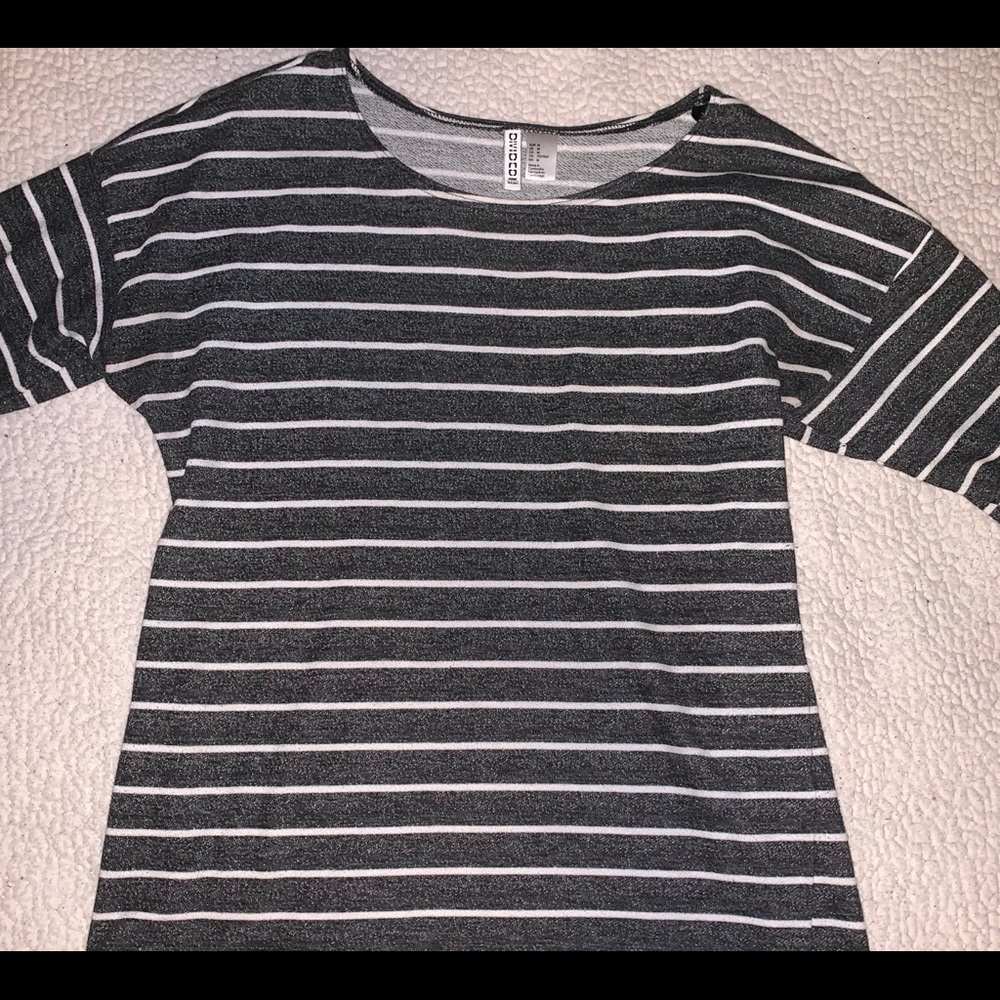 Forearm sleeved shirt